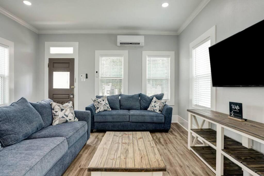 Renovated Beach Bungalow! Galveston Esterno foto
