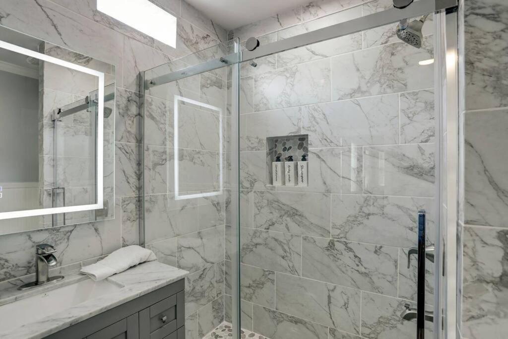 Renovated Beach Bungalow! Galveston Esterno foto