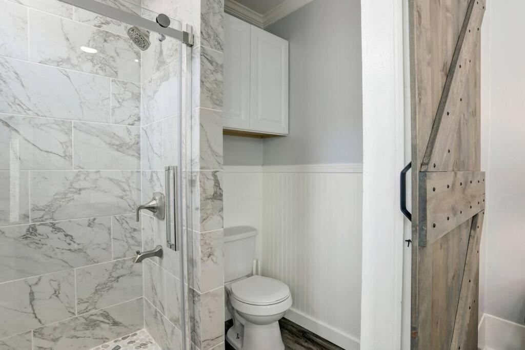 Renovated Beach Bungalow! Galveston Esterno foto