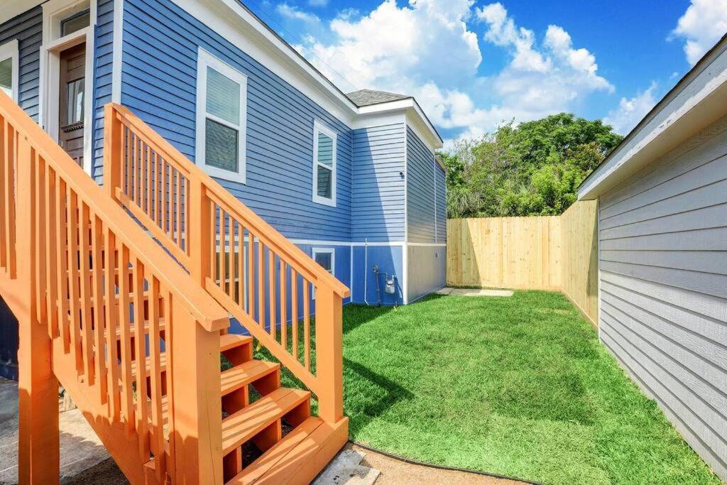 Renovated Beach Bungalow! Galveston Esterno foto