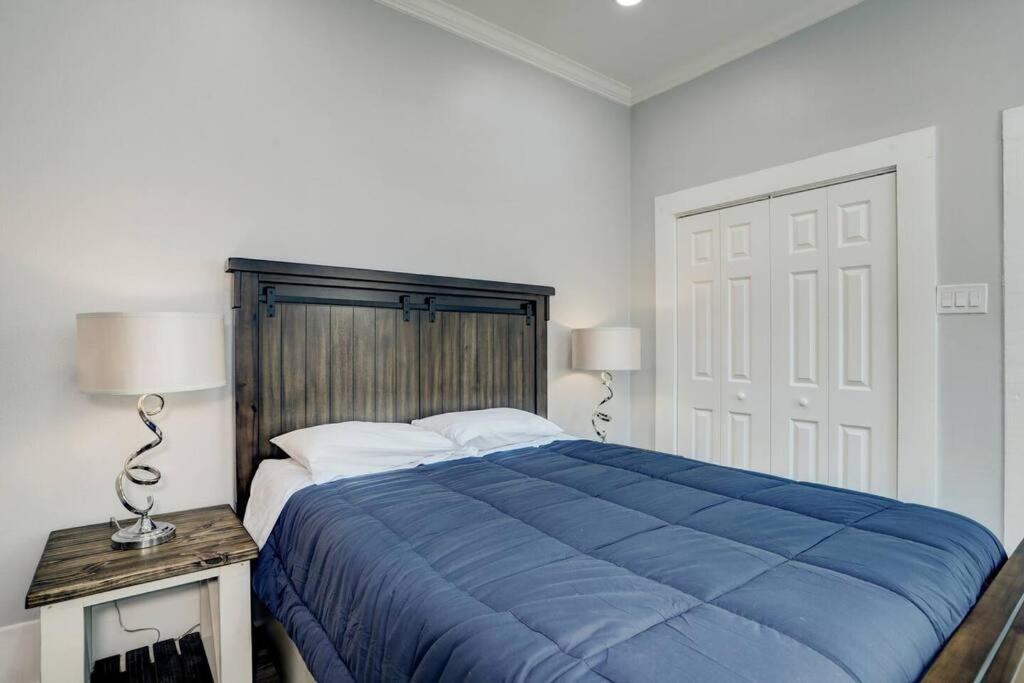 Renovated Beach Bungalow! Galveston Esterno foto